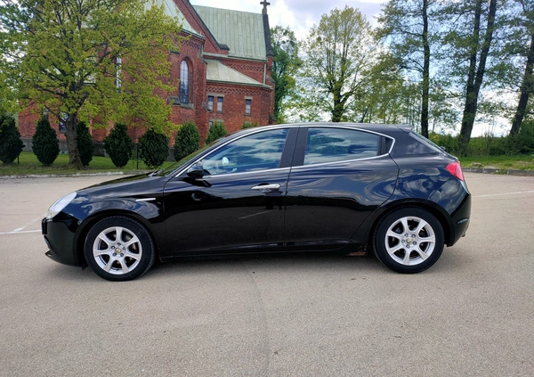 Alfa Romeo Giulietta cena 14900 przebieg: 230000, rok produkcji 2012 z Biała małe 211